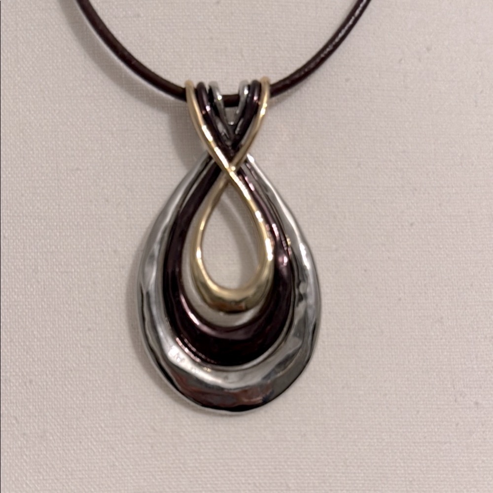 NWT, Chicos, Elegant Silver, Gold, Bronze Pendant Necklace